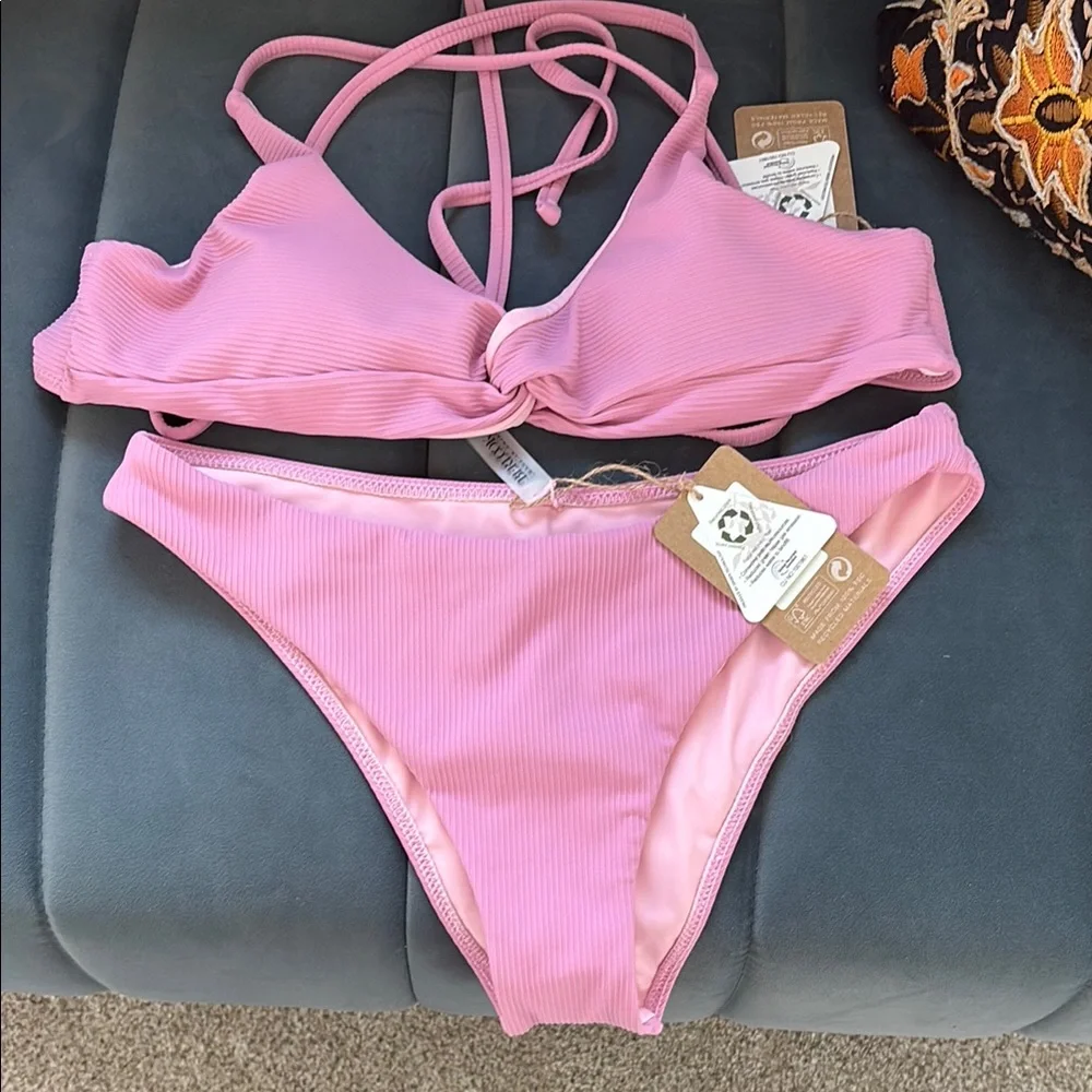 Pink Ribbed Bikini Set - Picture 2 of 6